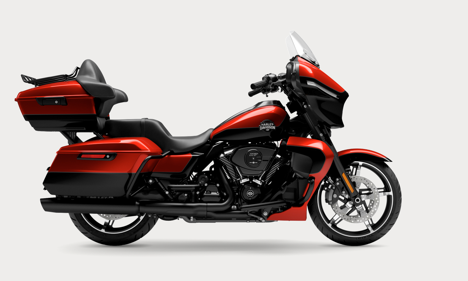 2025-street-glide-ultra-m50b-motorcycle-nav